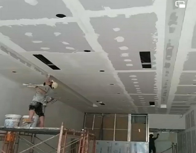 Trần vách thạch cao giá rẻ